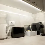 Apartment Days Free Parking *