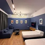 Days Free Parking Apartment