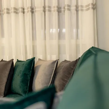 Tirana Days Free Parking Apartment *